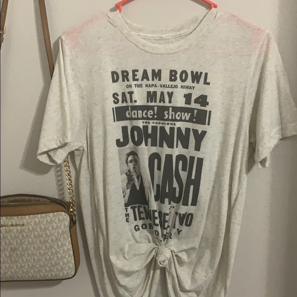 Graphic tee